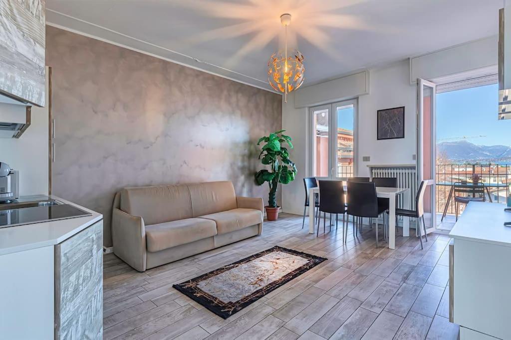 Garda Lake View Apartment 代森扎诺-德尔加达 外观 照片
